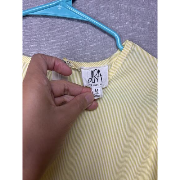 DRA Los Angeles Womans Size M Anthropologie Blouse Bell sleeves & Ruffles - Picture 3 of 8